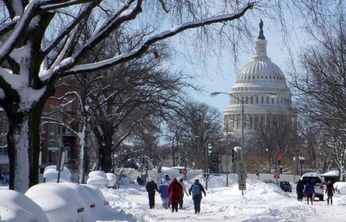 الدولار يتجاهل الإغلاق الحكومي.. و3 قرارات للفائدة هذا الأسبوع