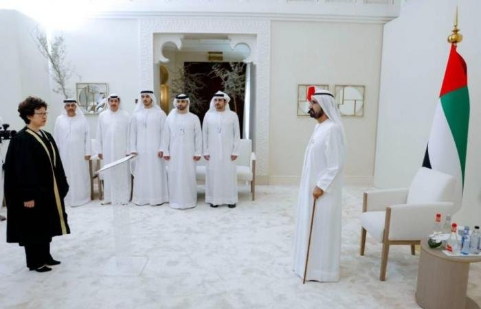 الامارات الان | أمام محمد بن راشد.. 3 قضاة في محاكم مركز دبي المالي يؤدون اليمين القانونية | عيون الجزيرة الامارات