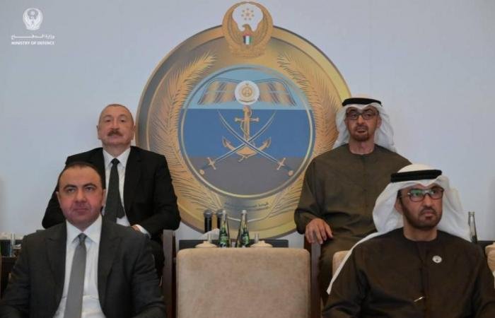 الامارات الان | محمد بن زايد ورئيس أذربيجان يشهدان تمرين «درع السلام 2026» | عيون الجزيرة الامارات