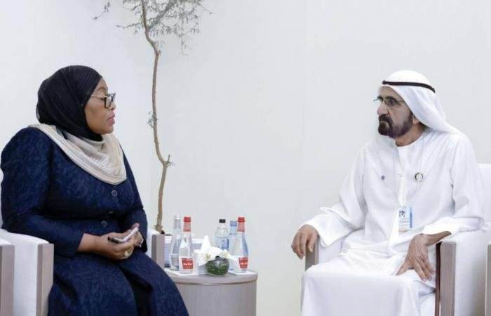 الامارات الان | محمد بن راشد يؤكد أهمية توسيع التعاون بين حكومات العالم لدعم التنمية | عيون الجزيرة الامارات