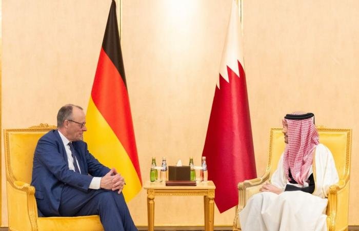 أخبار قطر | رئيس مجلس الوزراء وزير الخارجية يستقبل المستشار الألماني | عيون الجزيرة قطر