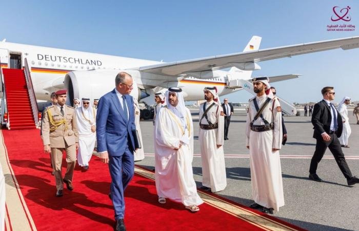 أخبار قطر | المستشار الألماني يصل الدوحة | عيون الجزيرة قطر
