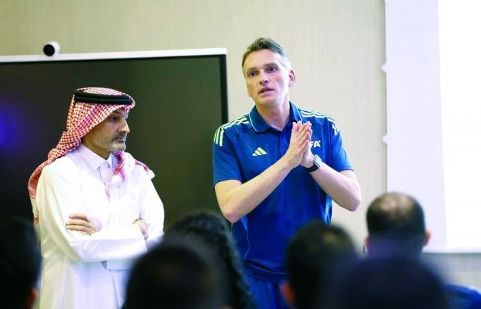 الرياضة في قطر | ختام ندوة حكام الـvar استعداداً لمونديال 2026 | عيون الجزيرة الاخبارية