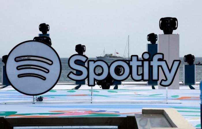 سبوتيفاي تتيح للمستخدمين شراء كتب مطبوعة عبر تطبيق