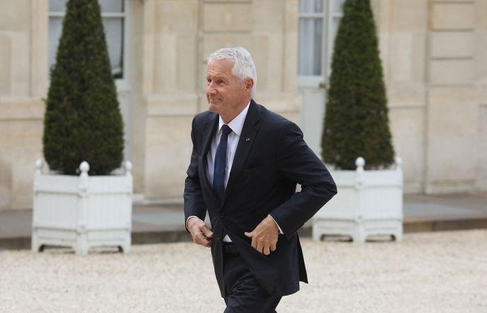 النرويج تحقق بشأن علاقة رئيس الوزراء الأسبق بإبستين | عيون الجزيرة