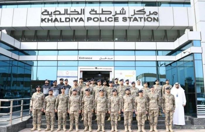 الامارات الان | قائد عام شرطة أبوظبي يتفقد مركز شرطة الخالدية | عيون الجزيرة الامارات