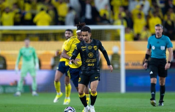 الرياضة الان | اتحاد جدة يحتج على مشاركة الحمدان وينتقد التحكيم بعد خسارة «الكلاسيكو» | عيون الجزيرة الرياضي