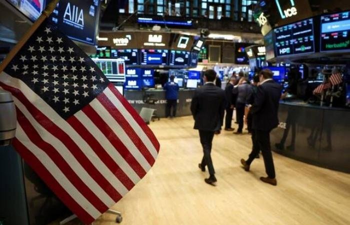 داو يقفز 1000 نقطة مع انتعاش قوي للسوق الأمريكي