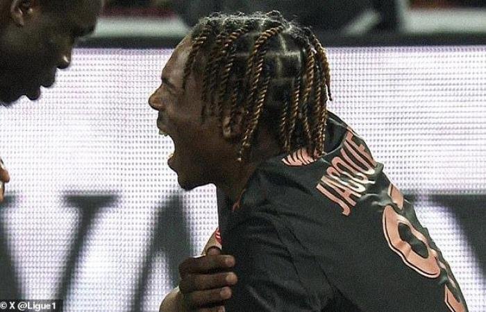 الرياضة الان | صفقة ليفربول الشتوية يتعرض لإصابة في الكتف | عيون الجزيرة الرياضي