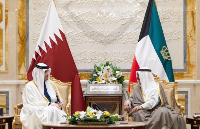 أخبار قطر | أمير الكويت يستقبل رئيس مجلس الوزراء وزير الخارجية | عيون الجزيرة قطر