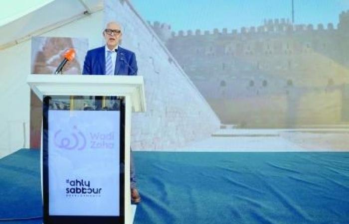 أخبار سلطنة عمان | الأهلي صبور تضع حجر الأساس للبدء في الأعمال الإنشائية لـ(وادي زها) بعد تحقيق 101% من مستهدف المبيعات | عيون الجزيرة الاخبارية عمان