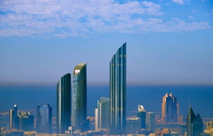 7.7 % نمو اقتصاد أبوظبي بالربع الثالث 2025