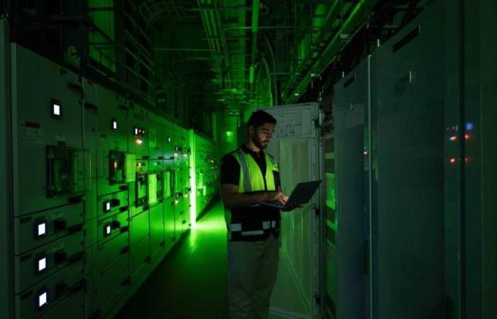 مراكز البيانات تجذب اهتمام الحكومات والشركات