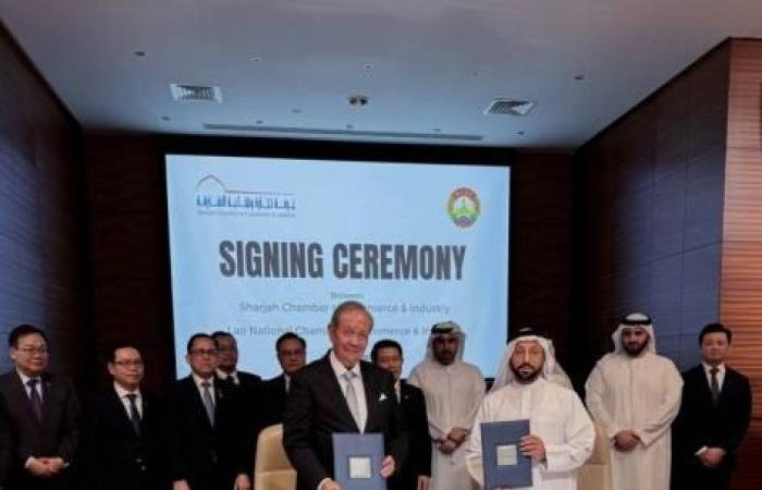 غرفتا الشارقة ولاوس تبحثان التعاون وتوقعان تفاهماً