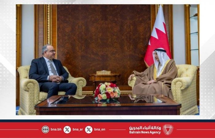 أخبار البحرين | نائب رئيس مجلس الوزراء يستقبل السفير اللبناني.. ويؤكد: حرص متبادل على تنمية العلاقات البحرينية اللبنانية وتعزيز أوجه التعاون | عيون الجزيرة
