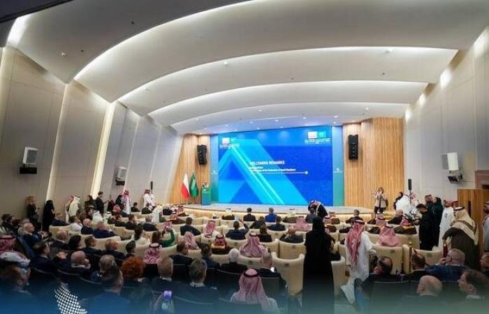 السعودية وبولندا توقعان اتفاقيات ومذكرات تفاهم