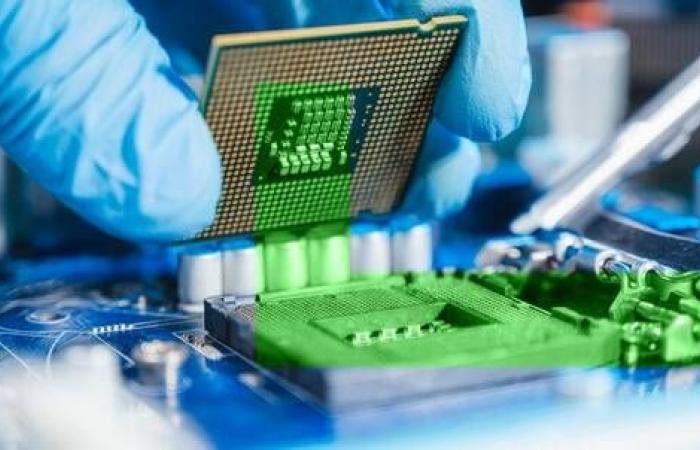 أزمة رقائق الذاكرة تعمق فجوة الأرباح بين الشركات بالأسواق العالمية