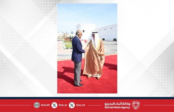 أخبار البحرين | خلال المباحثات بين معالي وزير الداخلية والوزير المنسق للأمن الوطني ووزير الشؤون الداخلية السنغافوري... الاتفاق على توقيع اتفاقية لتنظيم العمل الشرطي في عدد من المجالات | عيون الجزيرة