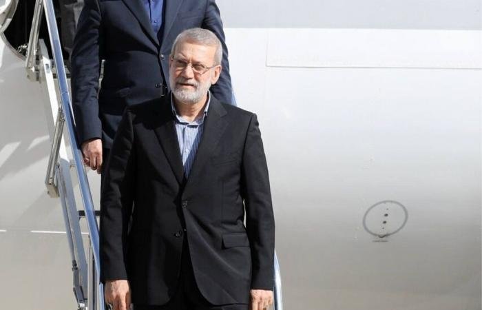 لاريجاني يصل إلى عُمان بعد أيام على جولة مفاوضات مع واشنطن | عيون الجزيرة