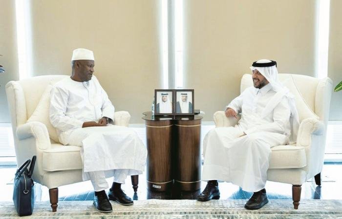 أخبار قطر | وزير الصحة يجتمع مع نظيره السنغالي | عيون الجزيرة قطر