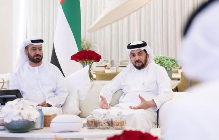 الامارات الان | حمدان بن زايد يطّلع على استعدادات عرض «حصن الاتحاد 11» (فيديو) | عيون الجزيرة الامارات