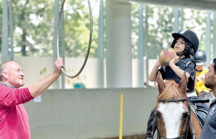 أخبار قطر | والدة لطفلة مصابة: «الرياضة المُعدلة» ضرورة لتطوير مهارات طفل التوحد | عيون الجزيرة قطر