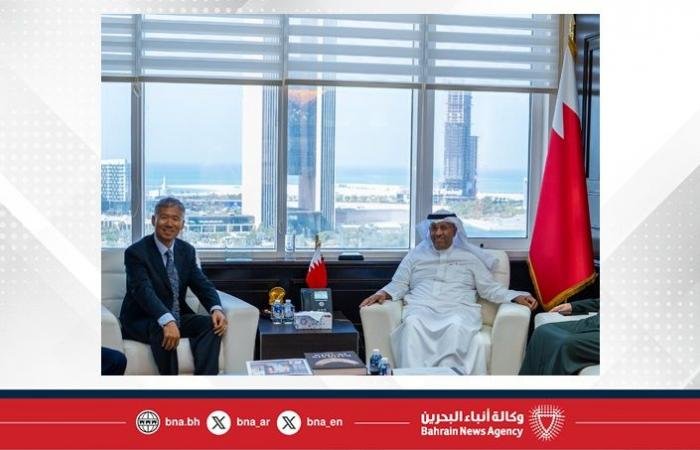 أخبار البحرين | وكيل الوزارة للشؤون المالية بوزارة المالية والاقتصاد الوطني يستقبل الرئيس التنفيذي لمركز التعاون متعدد الأطراف لتمويل التنمية | عيون الجزيرة