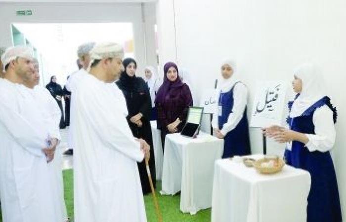 أخبار سلطنة عمان | ملتقى لدعم المواهب والقيادات الطلابية بمدرسة عزّ للتعليم الأساسي | عيون الجزيرة الاخبارية عمان