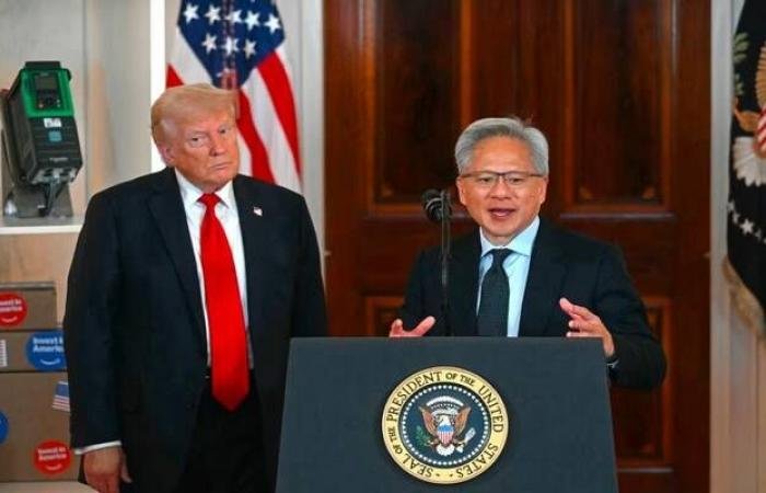 لوتنيك: إدارة ترامب لن تعرقل وصول الشركات الأمريكية لرقائق إنفيديا