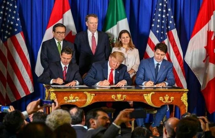 ترامب يدرس الانسحاب من اتفاقية التجارة مع كندا والمكسيك