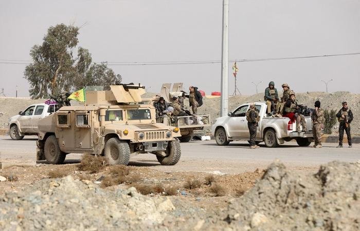 دمشق تتسلم «قاعدة التنف» بعد انسحاب أميركي | عيون الجزيرة