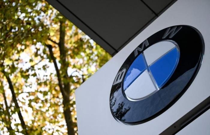 استدعاء مئات الآلاف من سيارات «بي أم دبليو» حول العالم