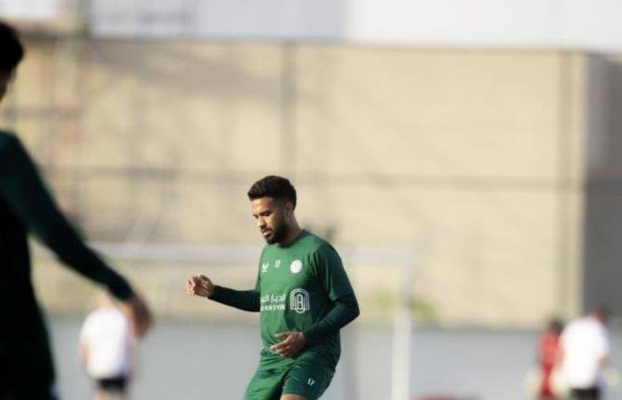 الغنام يعود وديمبلي خارج الحسابات