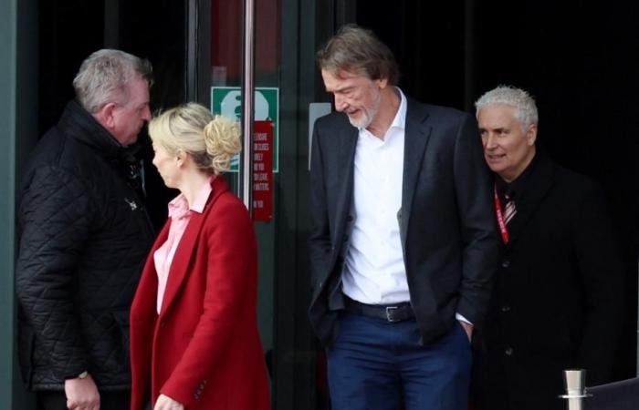 الرياضة الان | انتقادات واسعة لمستثمر مانشستر يونايتد بسبب تصريحه ضد المهاجرين | عيون الجزيرة الرياضي