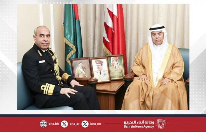 أخبار البحرين | وزير شؤون الدفاع يستقبل نائب رئيس هيئة الأركان البحرية بجمهورية الهند | عيون الجزيرة