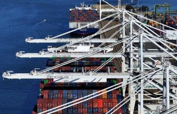 ارتفاع إيرادات الرسوم الجمركية الأمريكية 304% في يناير