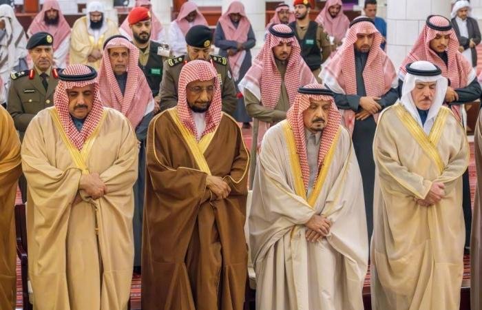 أخبار السعودية | أمراء ومحافظو المناطق يؤدون صلاة الاستسقاء في مختلف أنحاء المملكة | عيون الجزيرة السعودية الان
