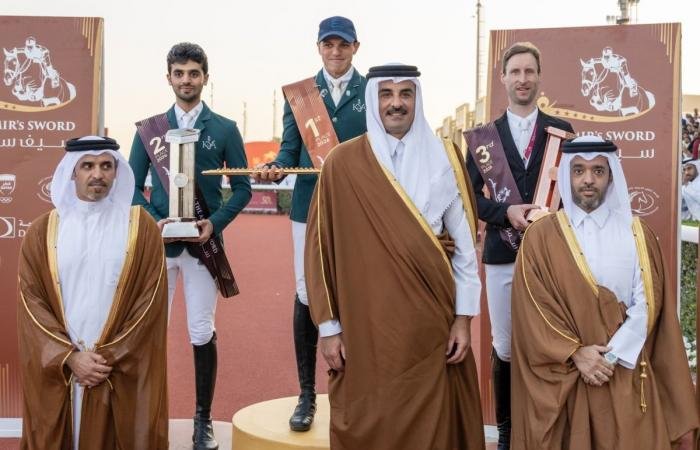أخبار قطر | سمو الأمير يشهد ختام مهرجان سيف سموه للفروسية | عيون الجزيرة قطر