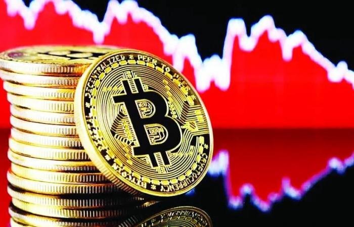 'البيتكوين' ترتفع في ختام الأسبوع الرابع من الخسائر المتواصلة