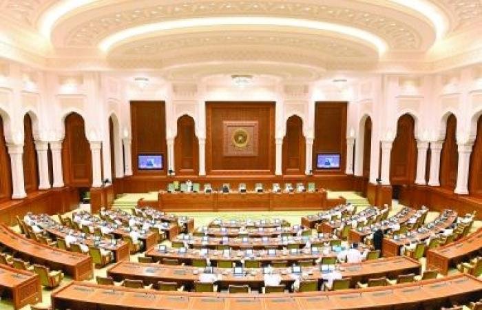 أخبار سلطنة عمان | وزيرة التنمية الاجتماعية أمام "الشورى": الانتقال من نماذج الرعاية التقليدية إلى التمكين والاستدامة | عيون الجزيرة الاخبارية عمان