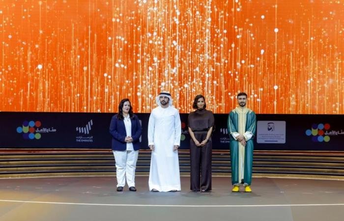 الامارات الان | حمدان بن محمد: محمد بن راشد هو صانع الأمل الأول (فيديو) | عيون الجزيرة الامارات