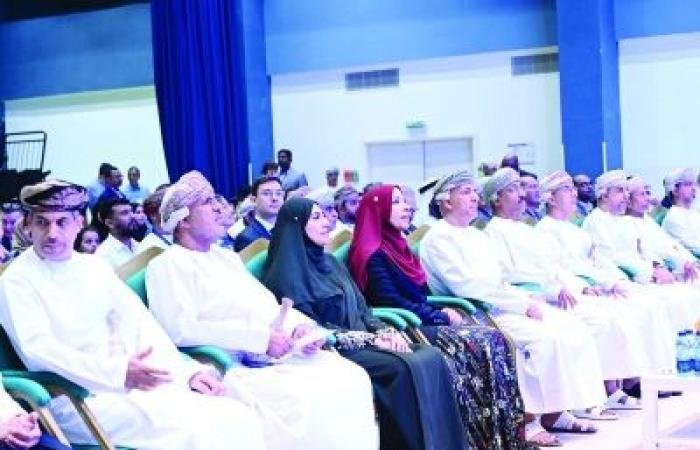 أخبار سلطنة عمان | مؤتمر تدريس اللغة الإنجليزية يؤكد أهمية ربط المخرجات بمتطلبات العصر | عيون الجزيرة الاخبارية عمان