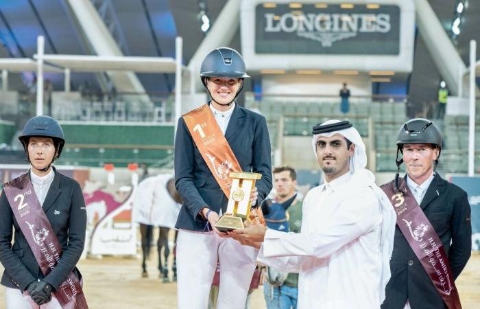 تداول واقتصاد | ختام مميز لبطولة سيف سمو الأمير لقفز الحواجز والترويض.. الفرنسية لارا تريبا تتوج بلقب الجائزة الكبرى لفئة الثلاث نجوم | عيون الجزيرة مال واقتصاد