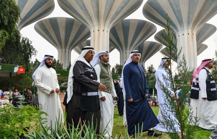 أخبار الكويت | العمر: «سوق المزارعين» يدعم المنتج الكويتي ويقرب المزارع من المستهلك | عيون الجزيرة الكويت