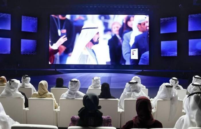 الامارات الان | «صنّاع الأمل».. مبادرات تسدد الديون وترمم الوجوه وتحتضن الأيتام | عيون الجزيرة الامارات