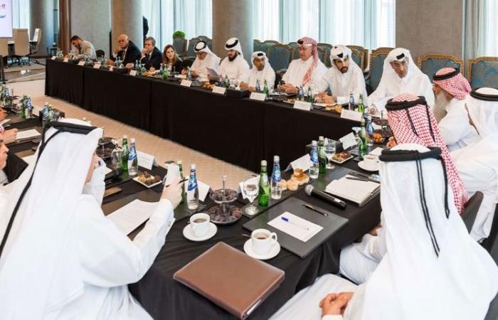 أخبار قطر | وزارة البلدية و"أشغال" ورابطة رجال الأعمال القطريين تستعرض تحديات القطاع الخاص | عيون الجزيرة قطر