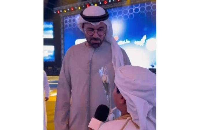 الامارات الان | محمد القرقاوي لـ«فتى الورد»: رسالتنا في الإمارات هي الأمل ونحن مستمرون في نشره | عيون الجزيرة الامارات