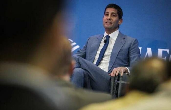 طموحات وارش لتقليص ميزانية الفيدرالي تصطدم بتعقيدات النظام المالي