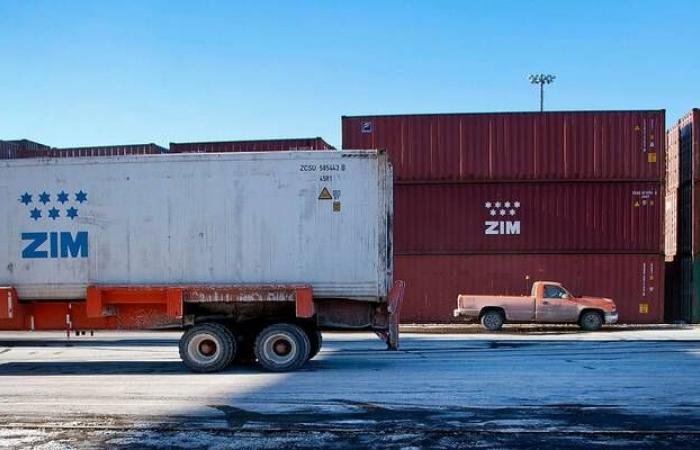 "زيم" الإسرائيلية تقفز 36% بعد استحواذ "هاباج لويد" على أسهمها