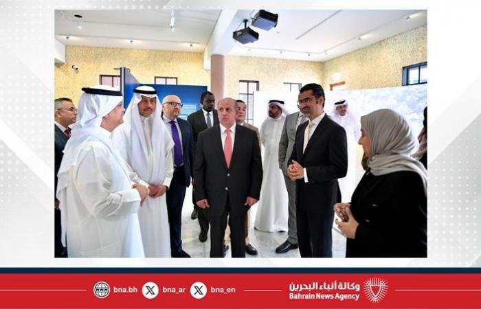 أخبار البحرين | خلال لقائه السفراء العرب لدى مملكة البحرين.. وزير شؤون البلديات والزراعة يستعرض مسيرة تطور العمل البلدي في مملكة البحرين | عيون الجزيرة
